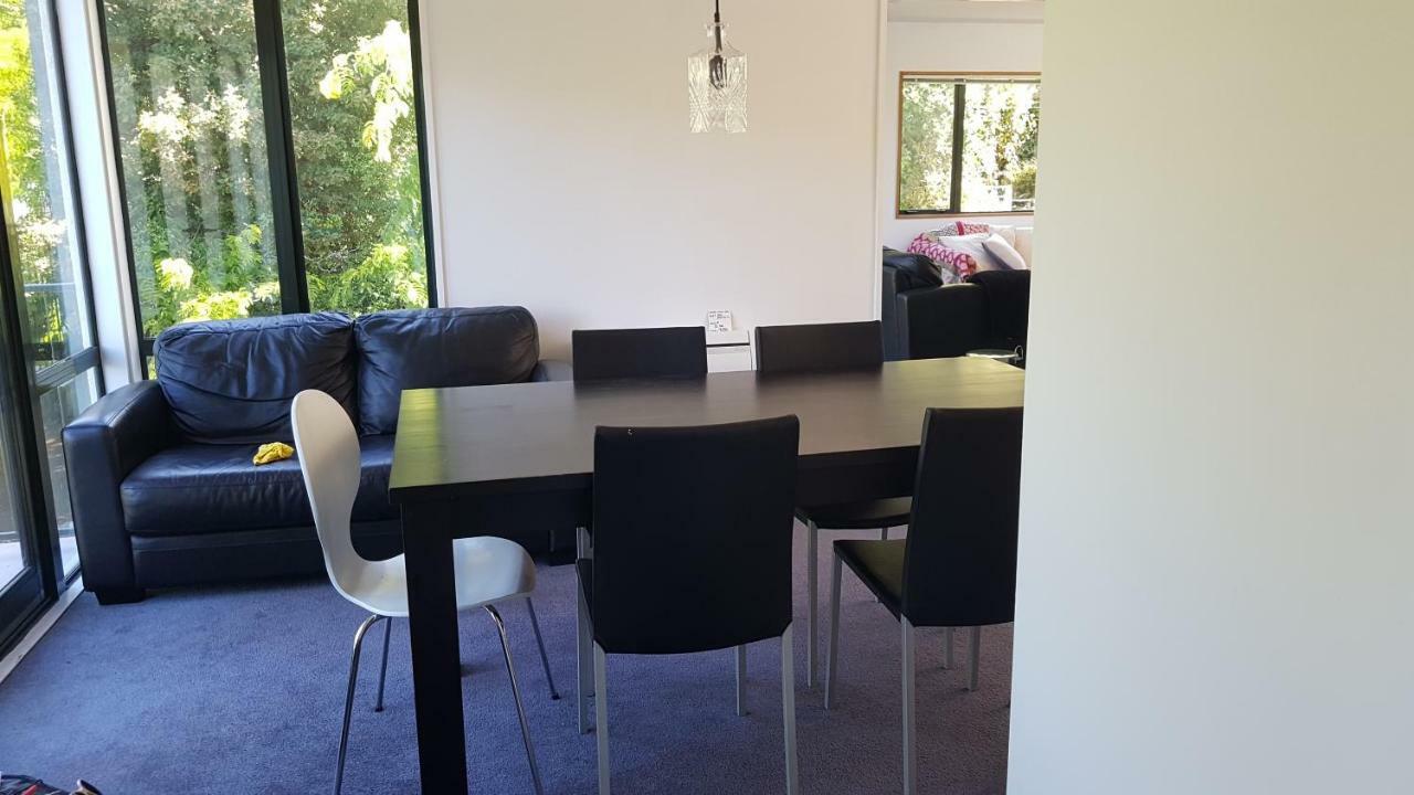 Tranquil Treehouse Villa Christchurch Bagian luar foto